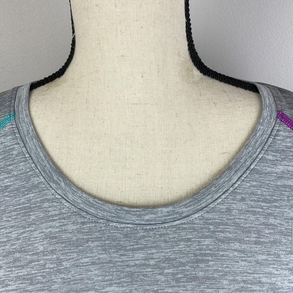 FILA Sport Shirt SZ L Short Sleeve Stretchy Comfortable Active Wear Colorful - Picture 6 of 11